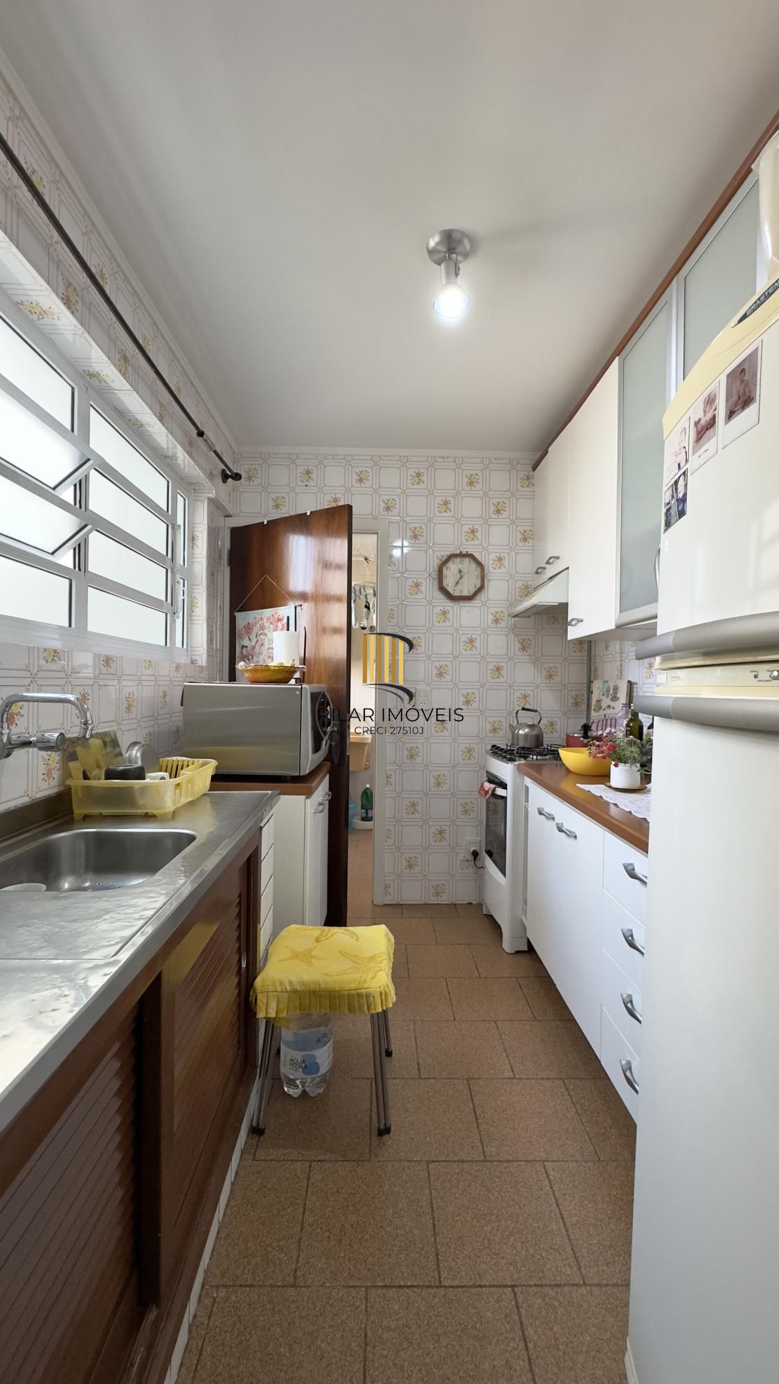APARTAMENTO 2 DORMITÓRIOS COM PEÇAS AMPLAS NO CENTRO HISTÓRICO