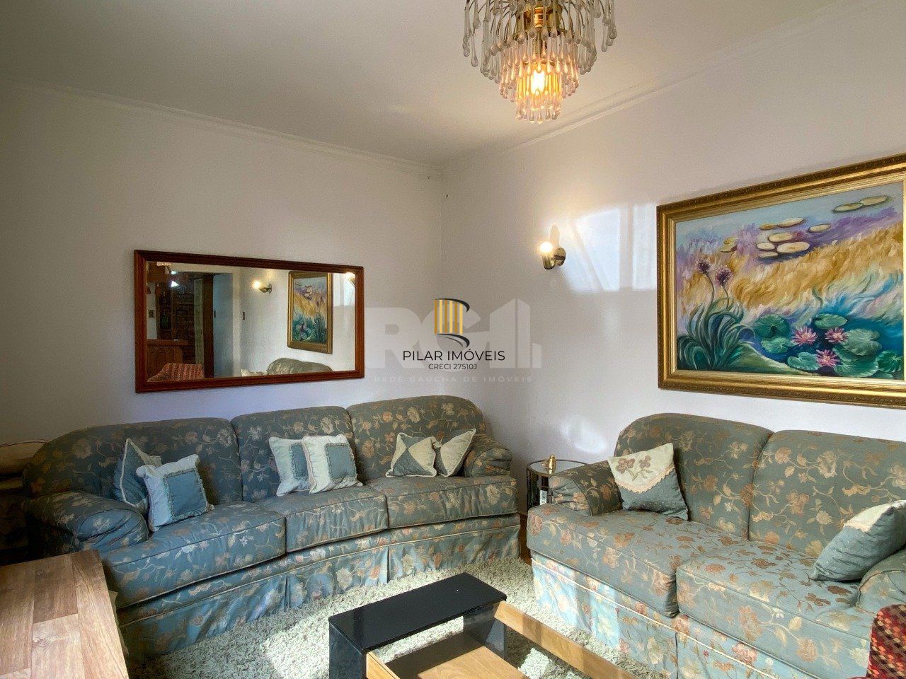 Apartamento 3 dormitórios, sendo 1 suíte, com 2 salas de estar, junto à Praça da Matriz