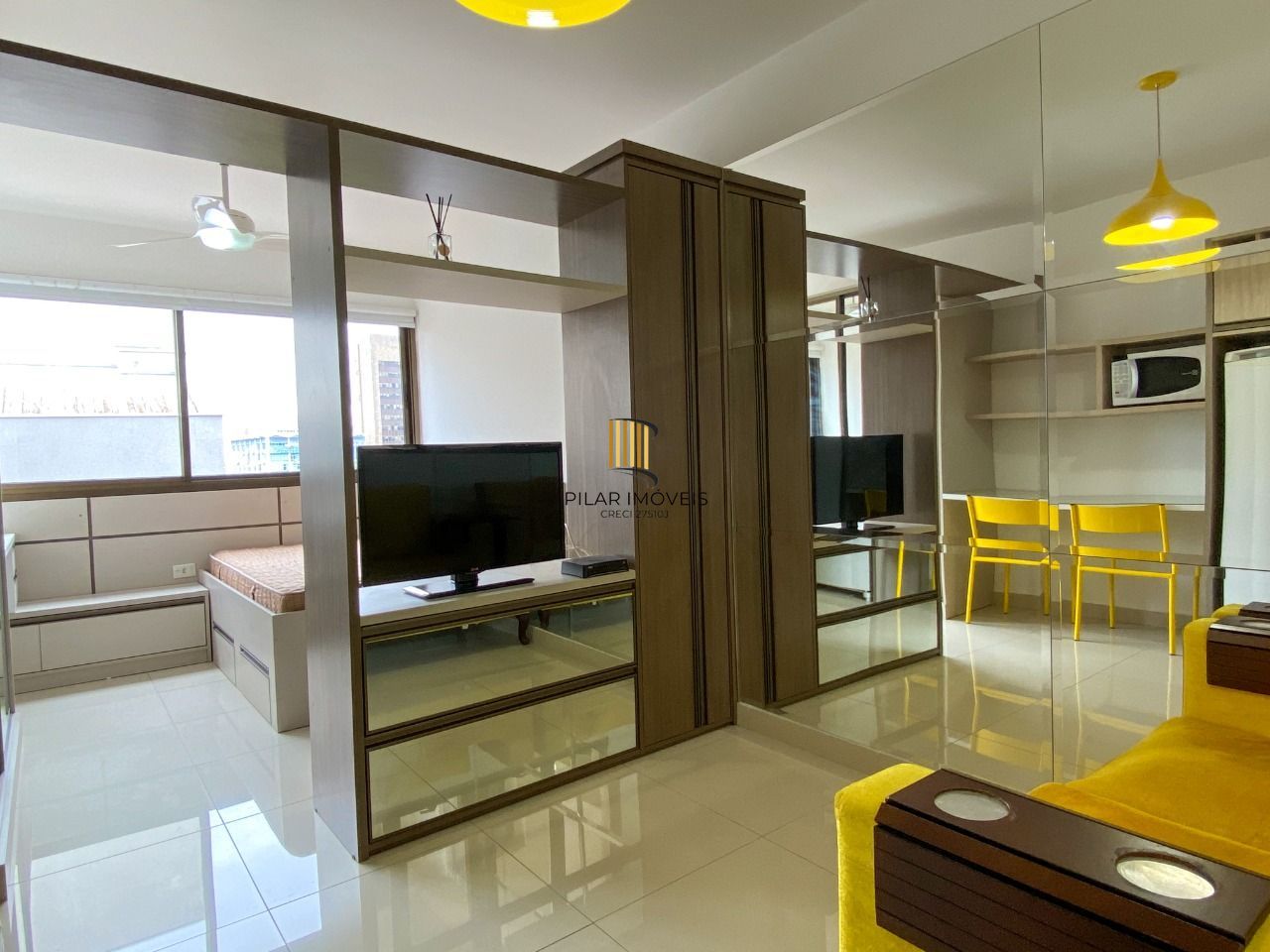 Apartamento mobiliado com vista para o Guaíba no Centro Histórico