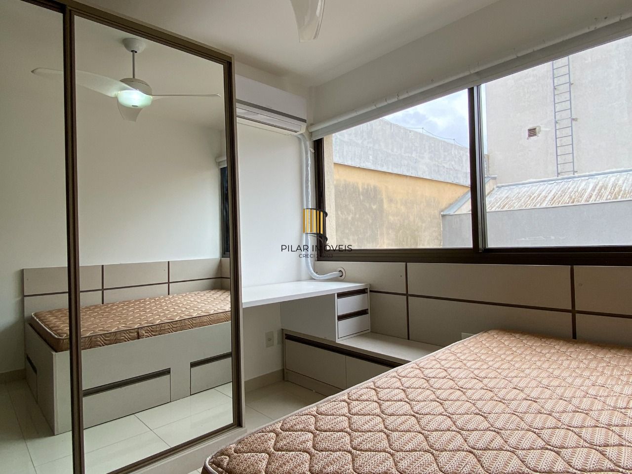 Apartamento mobiliado com vista para o Guaíba no Centro Histórico