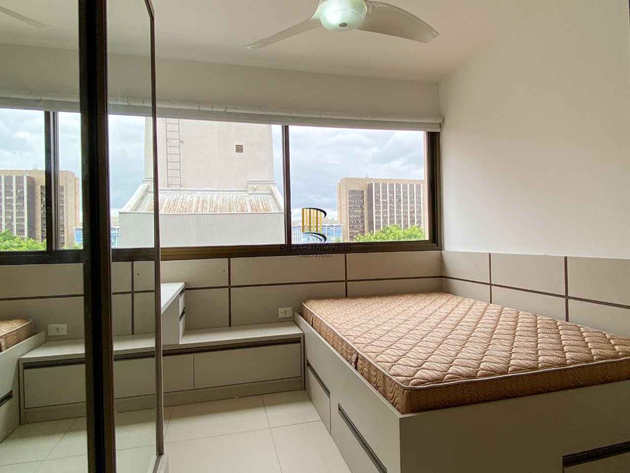 Apartamento mobiliado com vista para o Guaíba no Centro Histórico