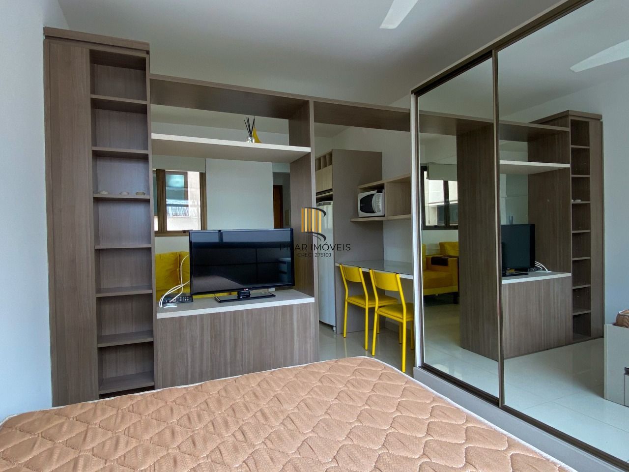 Apartamento mobiliado com vista para o Guaíba no Centro Histórico