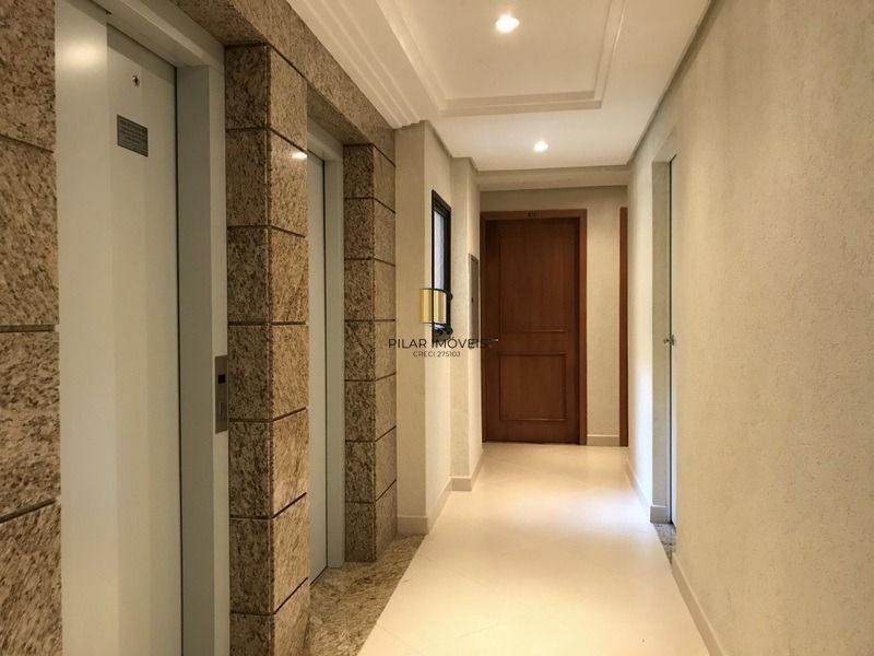 Apartamento mobiliado com vista para o Guaíba no Centro Histórico