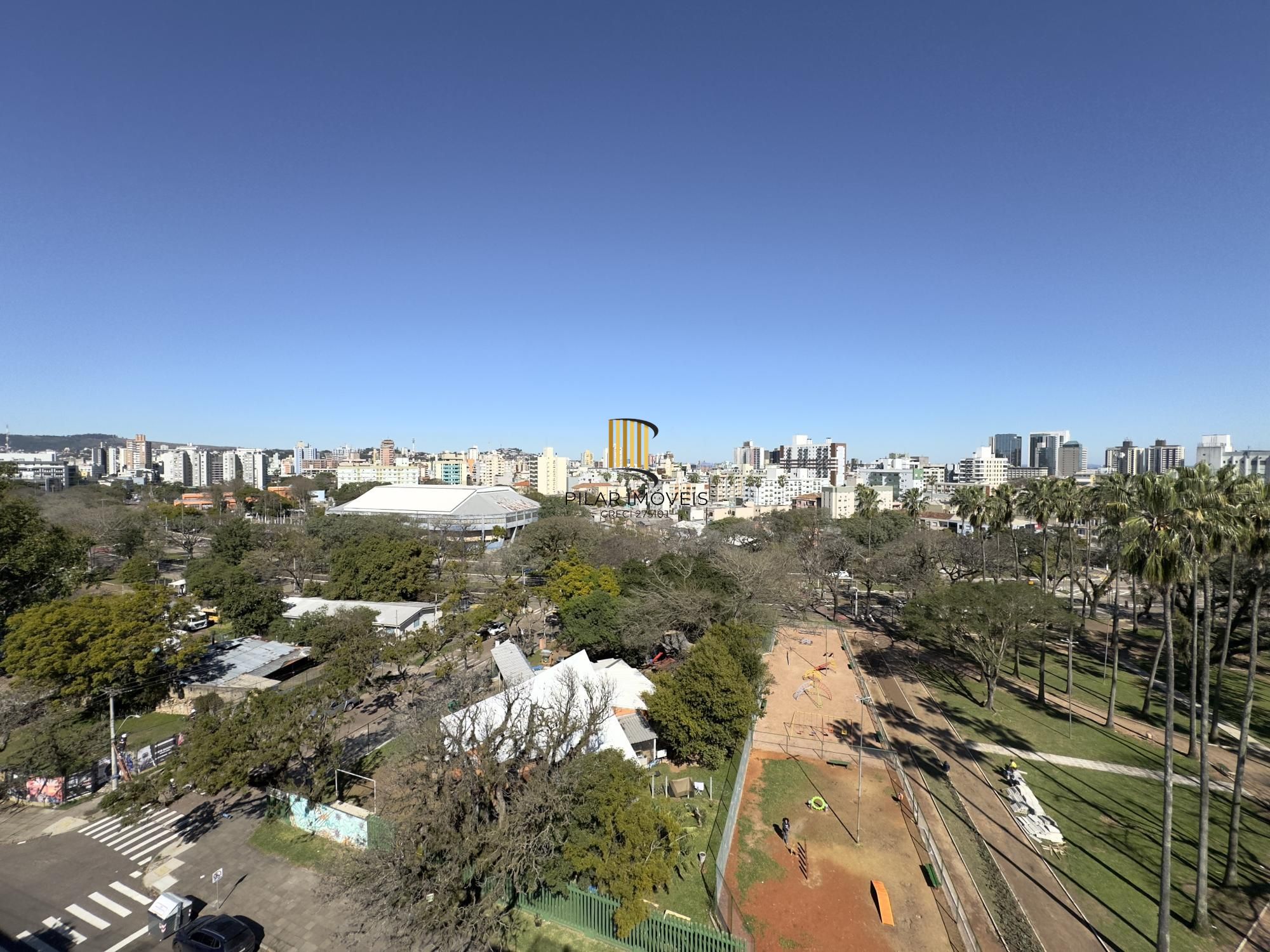 Apartamento 2 dormitórios, com lavabo e vaga de garagem na Cidade Baixa