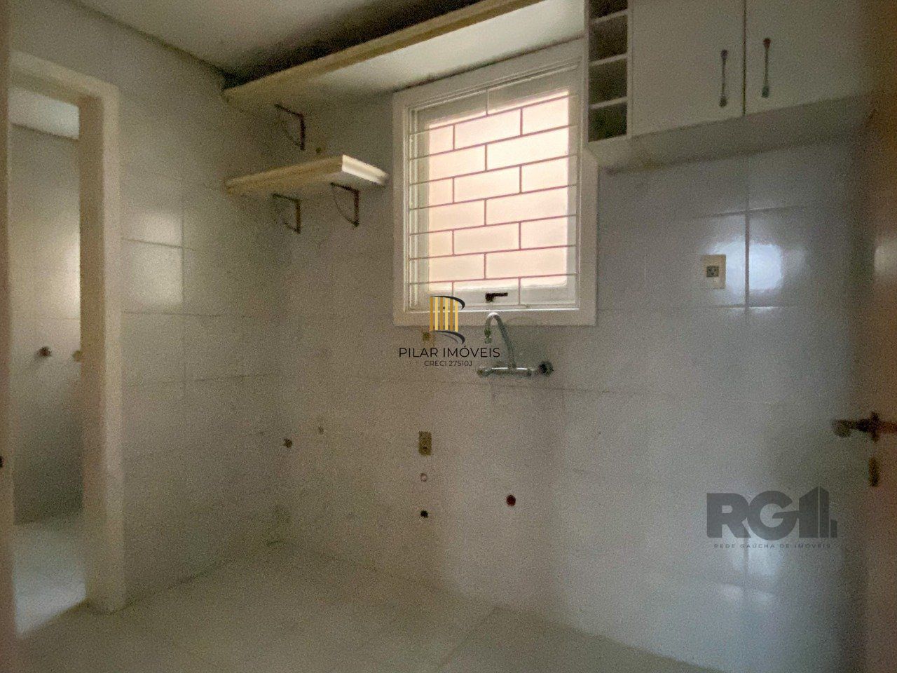 Apartamento com sacada, churrasqueira e vaga de garagem no Centro Histórico