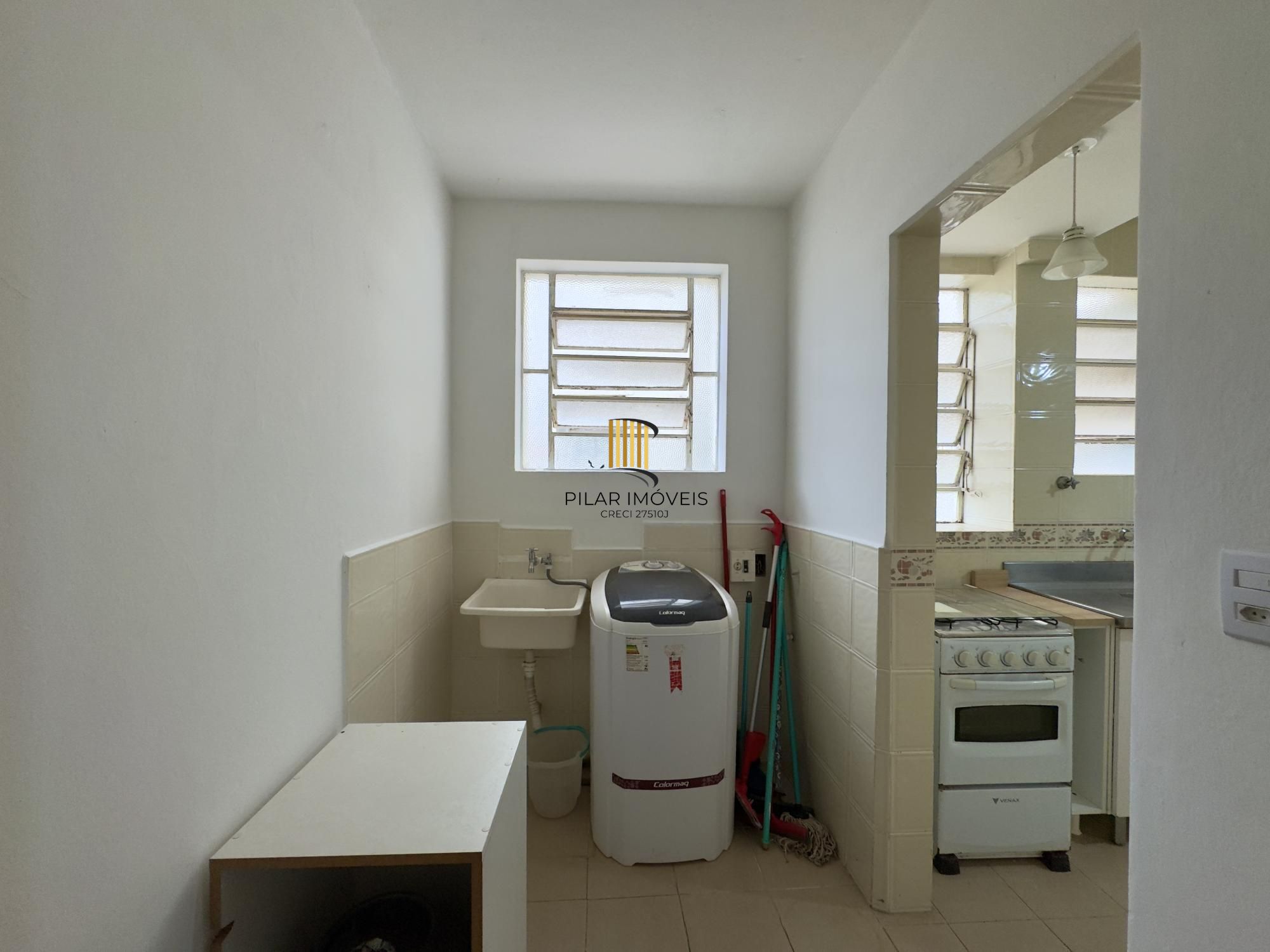 Apartamento de 3 dormitórios, super amplo e bem iluminado no Centro Histórico