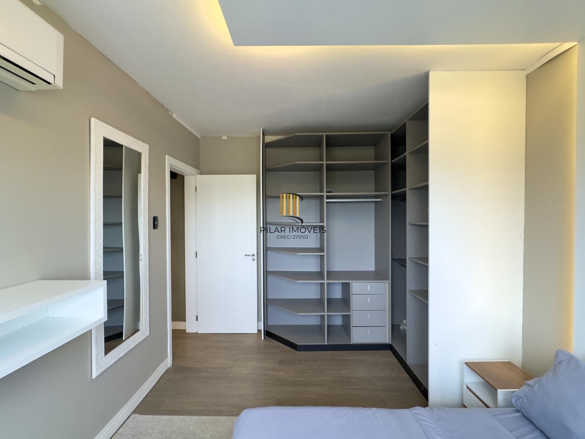 Apartamento reformado com vista definida, ótima localização no Centro Histórico