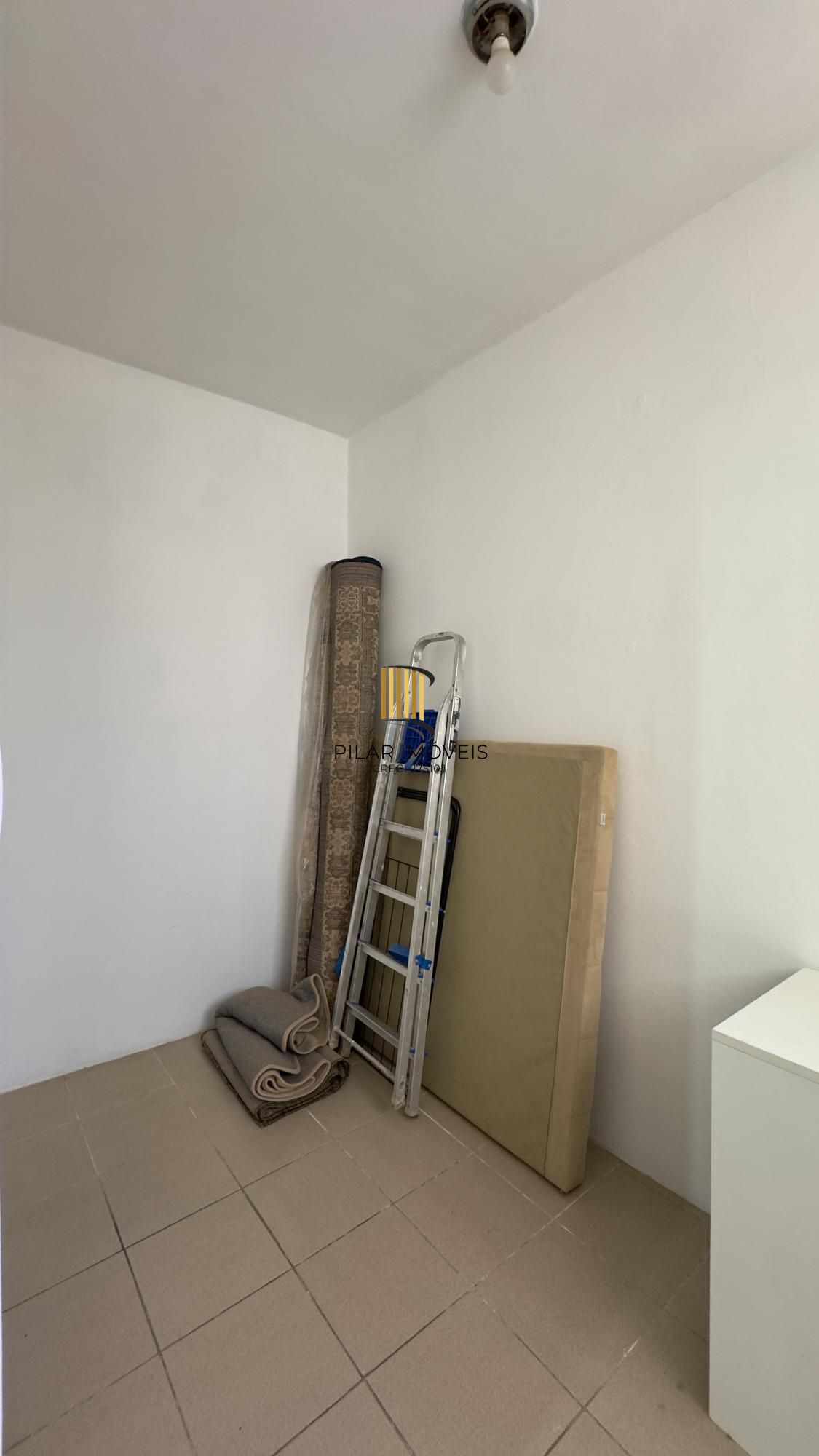 Apartamento de 3 dormitórios, super amplo e bem iluminado no Centro Histórico