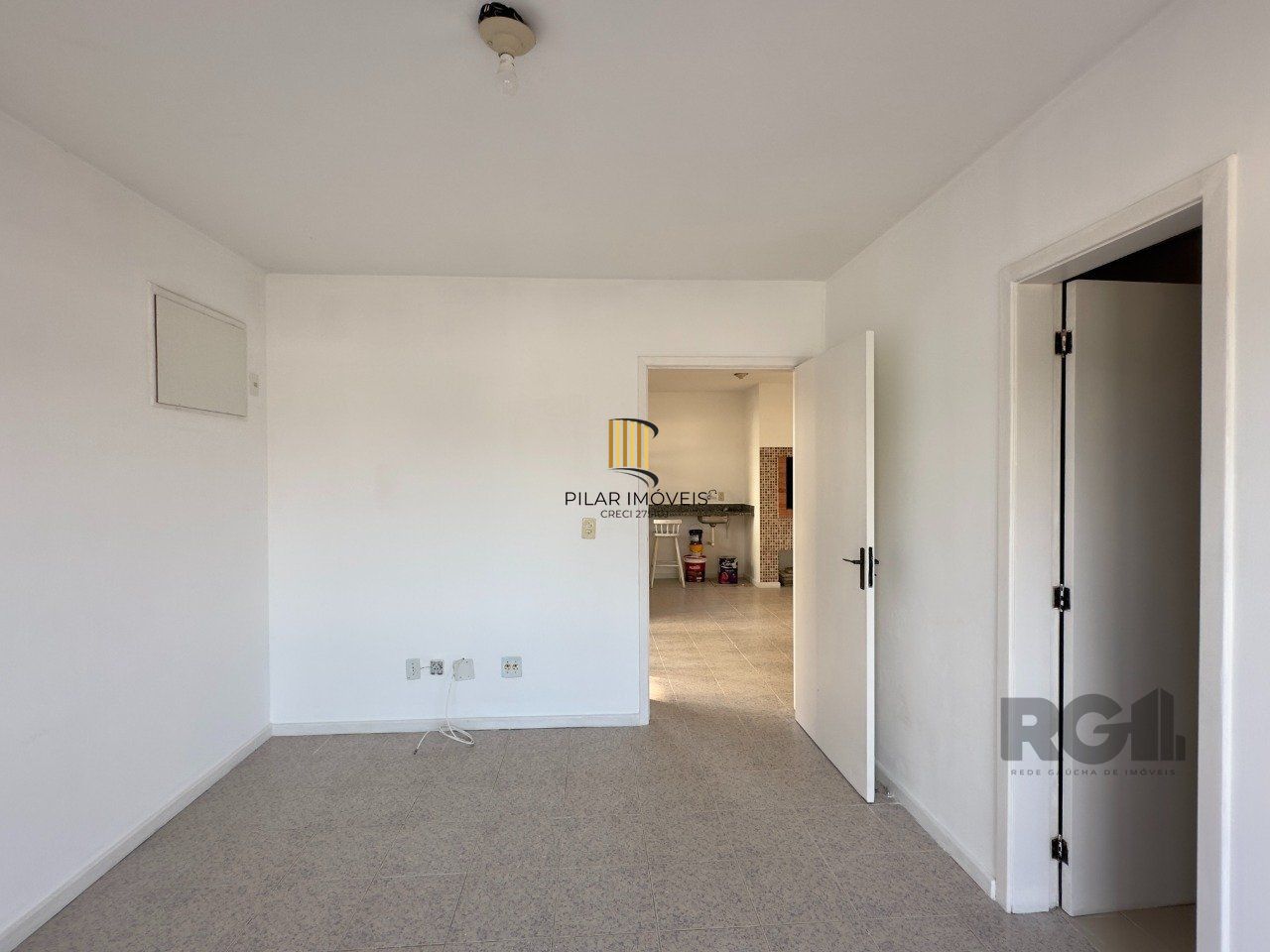 COBERTURA COM 174M², DE FRENTE, 3 DORMITÓRIOS, EM ÓTIMA LOCALIZAÇÃO NO MENINO DEUS