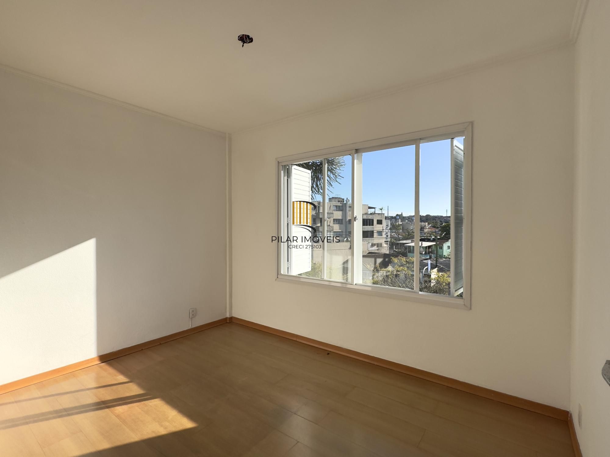 APARTAMENTO 2 DOMRITÓRIO DE FRENTE COM ÓTIMA ORIENTAÇÃO SOLAR NO BAIRRO CRISTAL