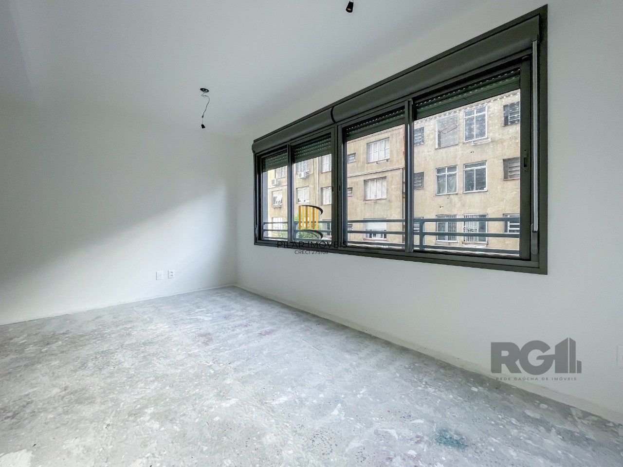 APARTAMENTO STUDIO COM 27M² À VENDA - BAIRRO CIDADE BAIXA
