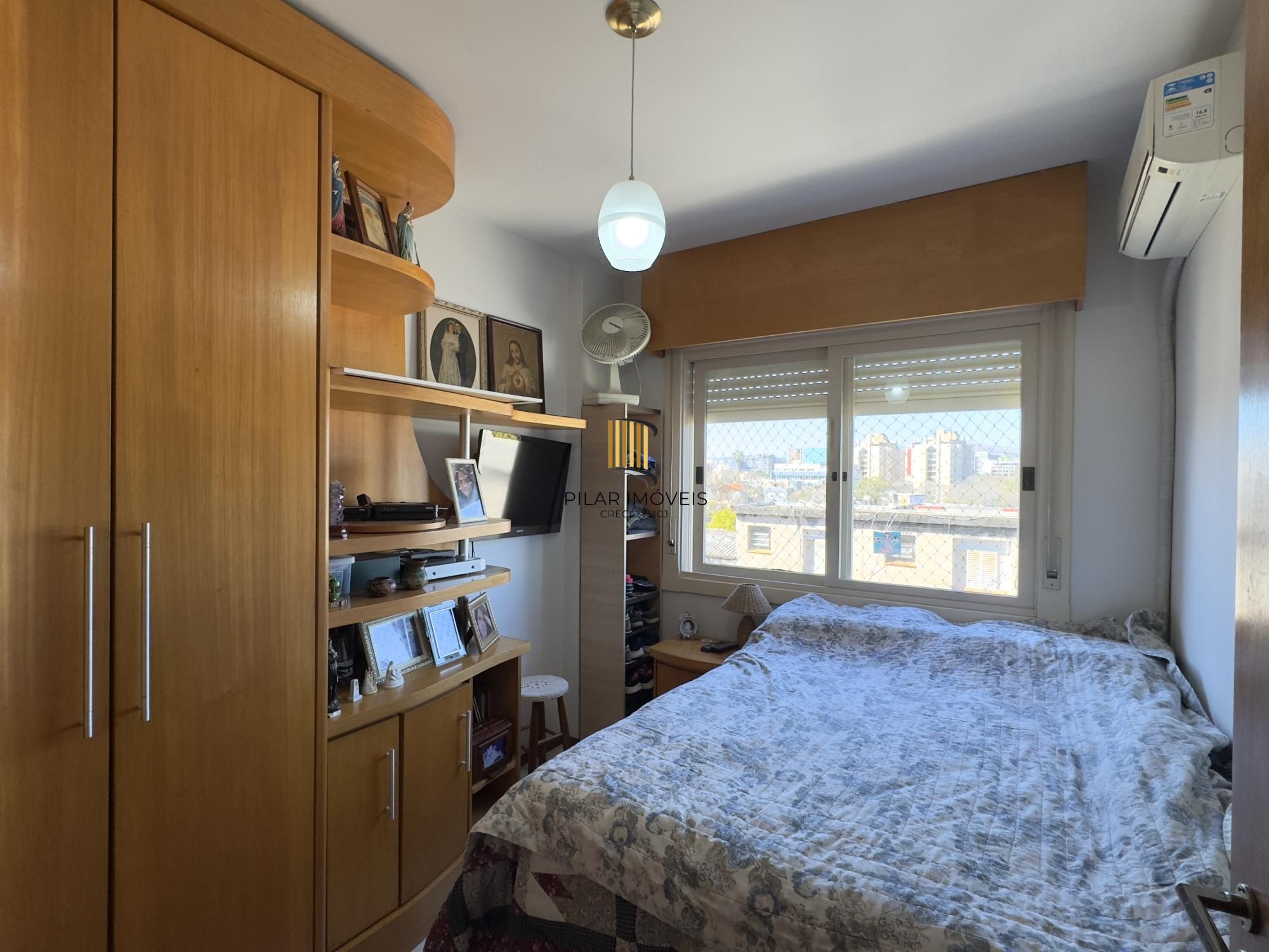 Apartamento 2 dormitórios, com lavabo e vaga de garagem na Cidade Baixa