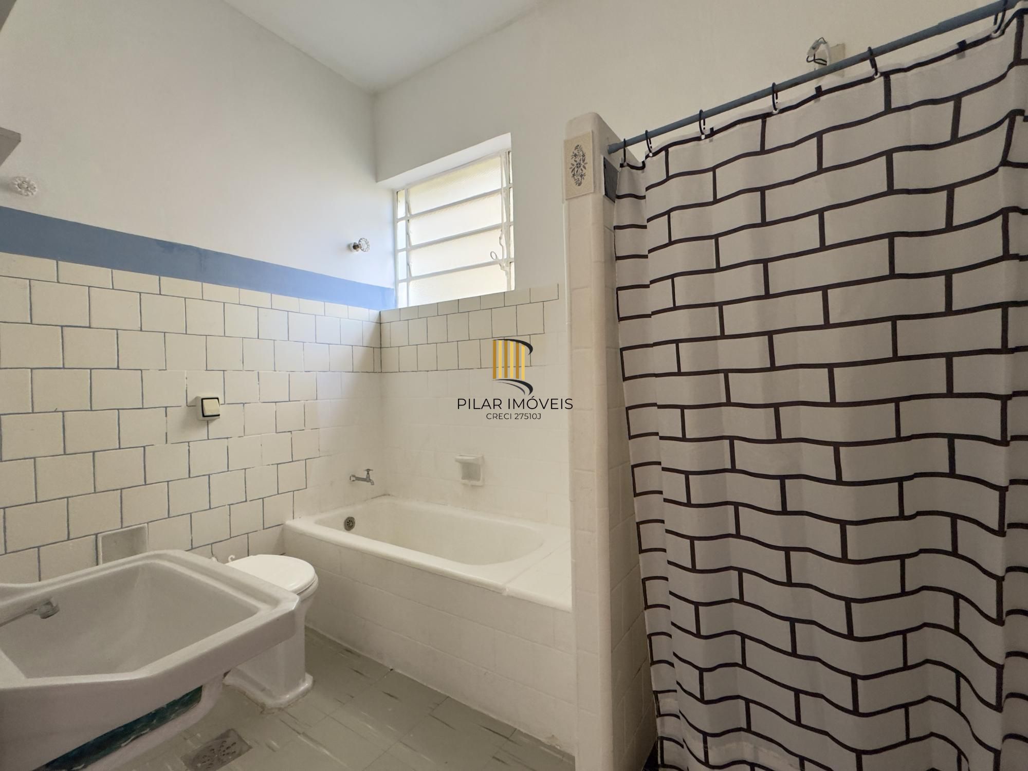 Apartamento 2 dormitórios super silencioso no Centro Histórico