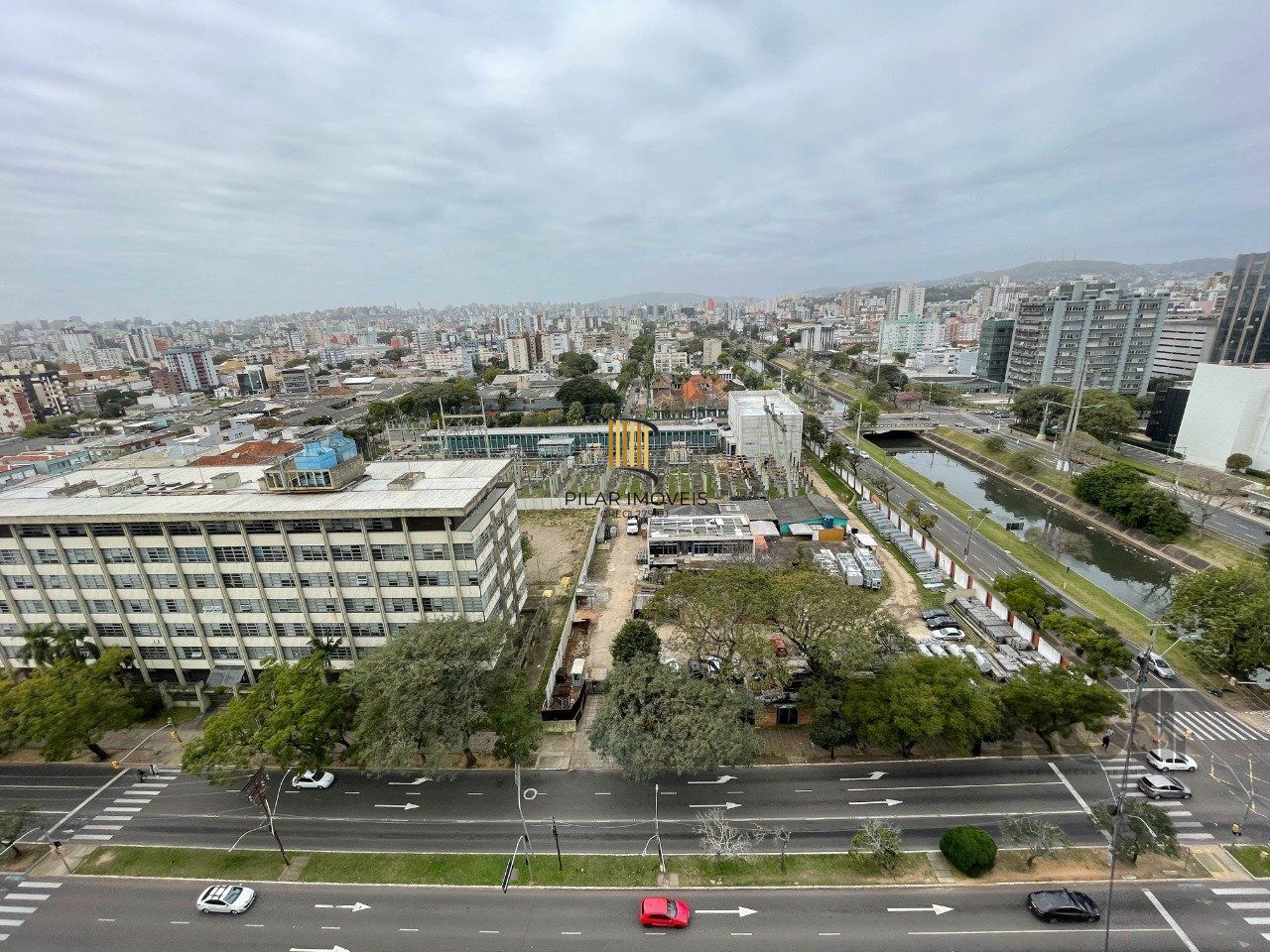 APARTAMENTO DE 38M² COM 1 DORMITÓRIO E 1 VAGA - BAIRRO PRAIA DE BELAS