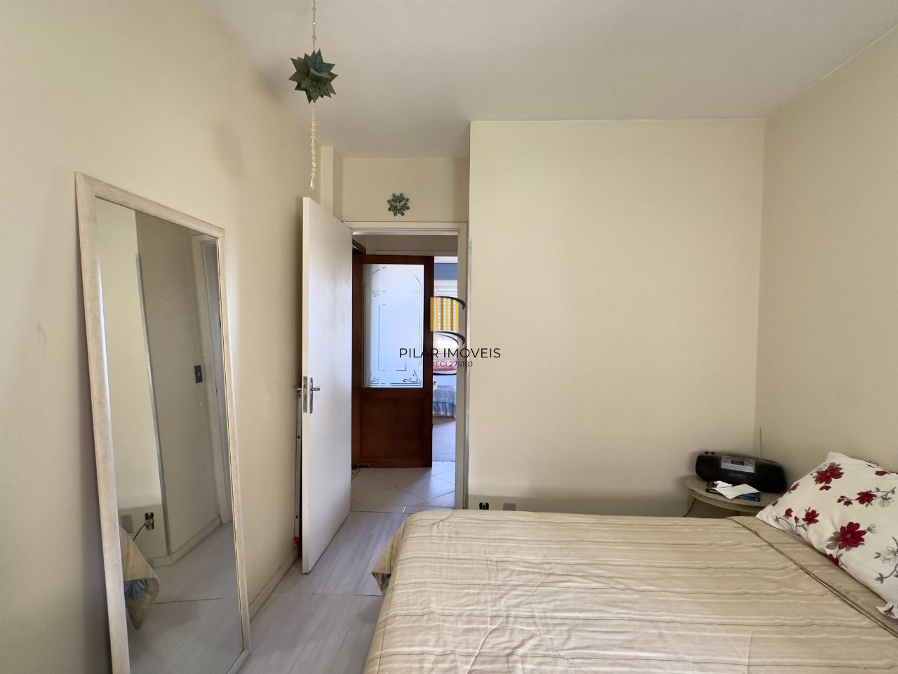 APARTAMENTO 2 DORMITÓRIOS COM LAVABO E VISTA DEFINIDA NO CENTRO HISTÓRICO