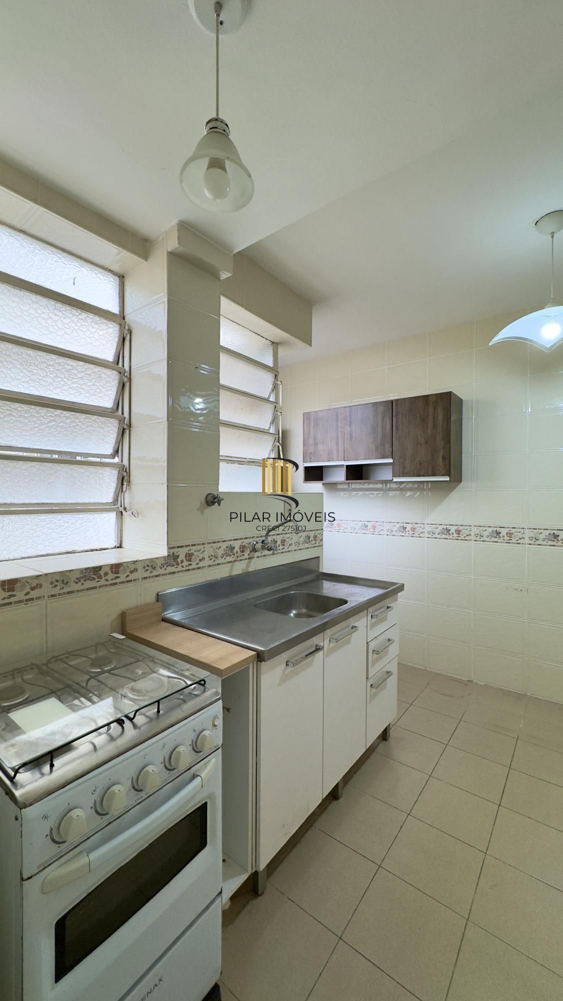 Apartamento de 3 dormitórios, super amplo e bem iluminado no Centro Histórico