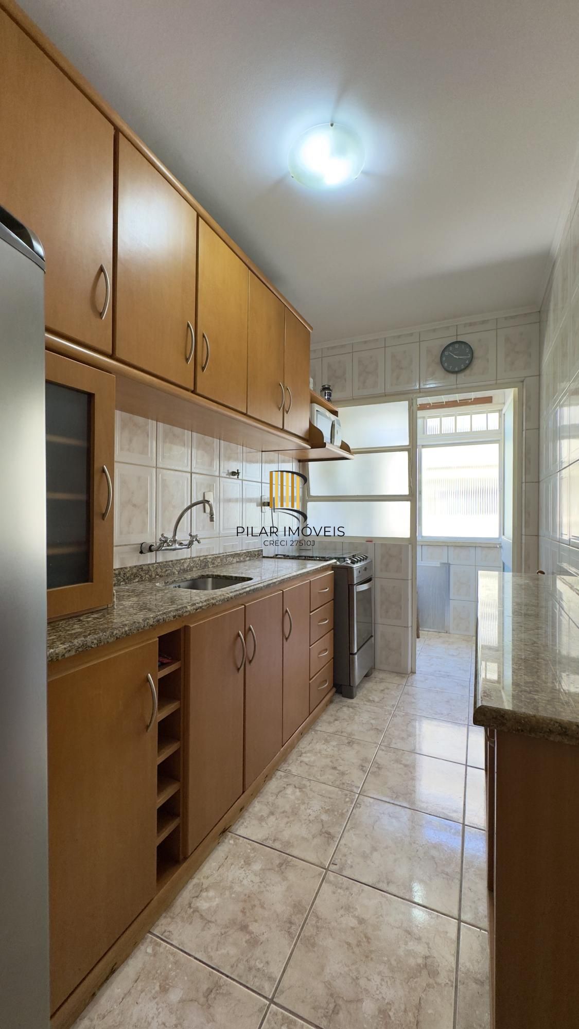 Apartamento 1 dormitório, super amplo, com vaga de garagem no Centro Histórico