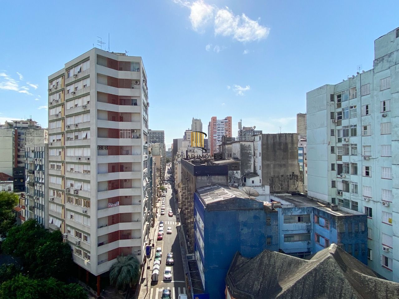 APARTAMENTO DE FRENTE, 1 DORMITÓRIO COM VAGA DE GARAGEM NA DUQUE