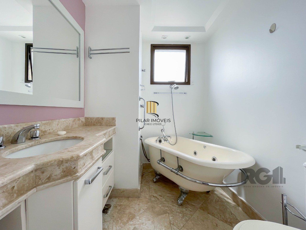 Apartamento 3 dormitórios no bairro Cidade Baixa