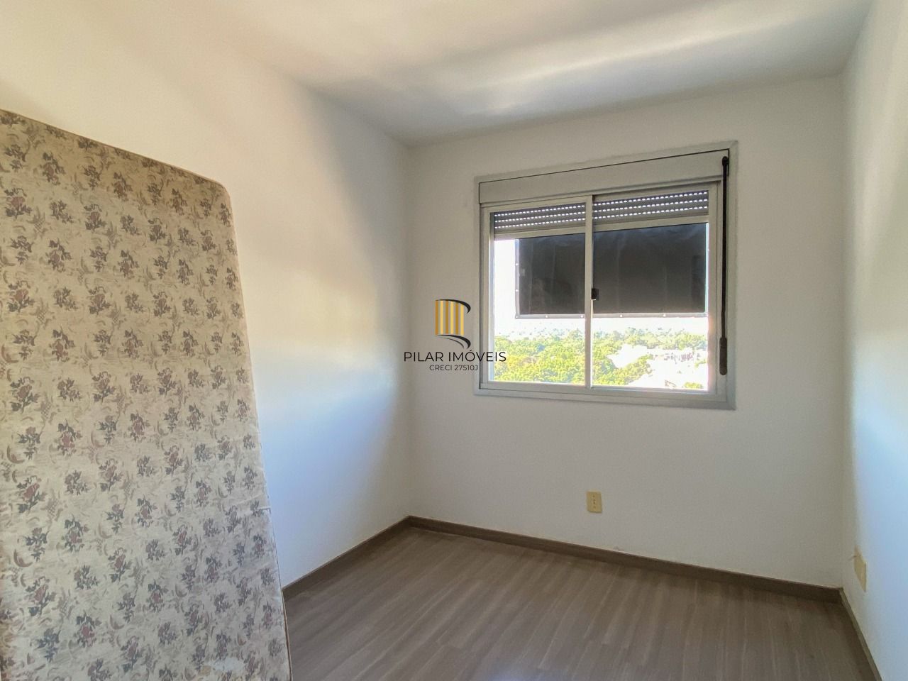 Apartamento 2 dormitórios, com vaga de garagem na Avenida Cavalhada