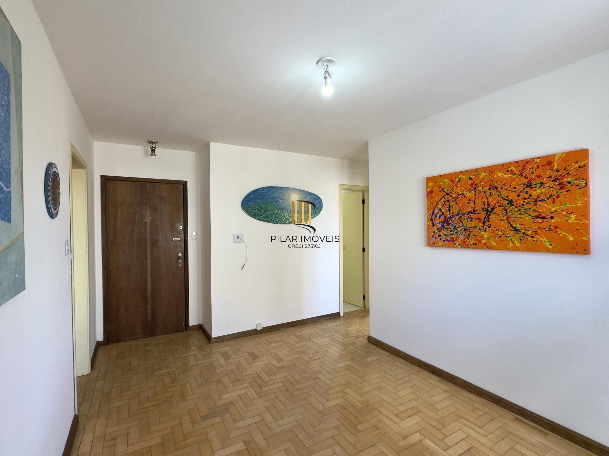 Apartamento amplo de 2 dormitório ao lado do Mãe de Deus e próximo da Orla