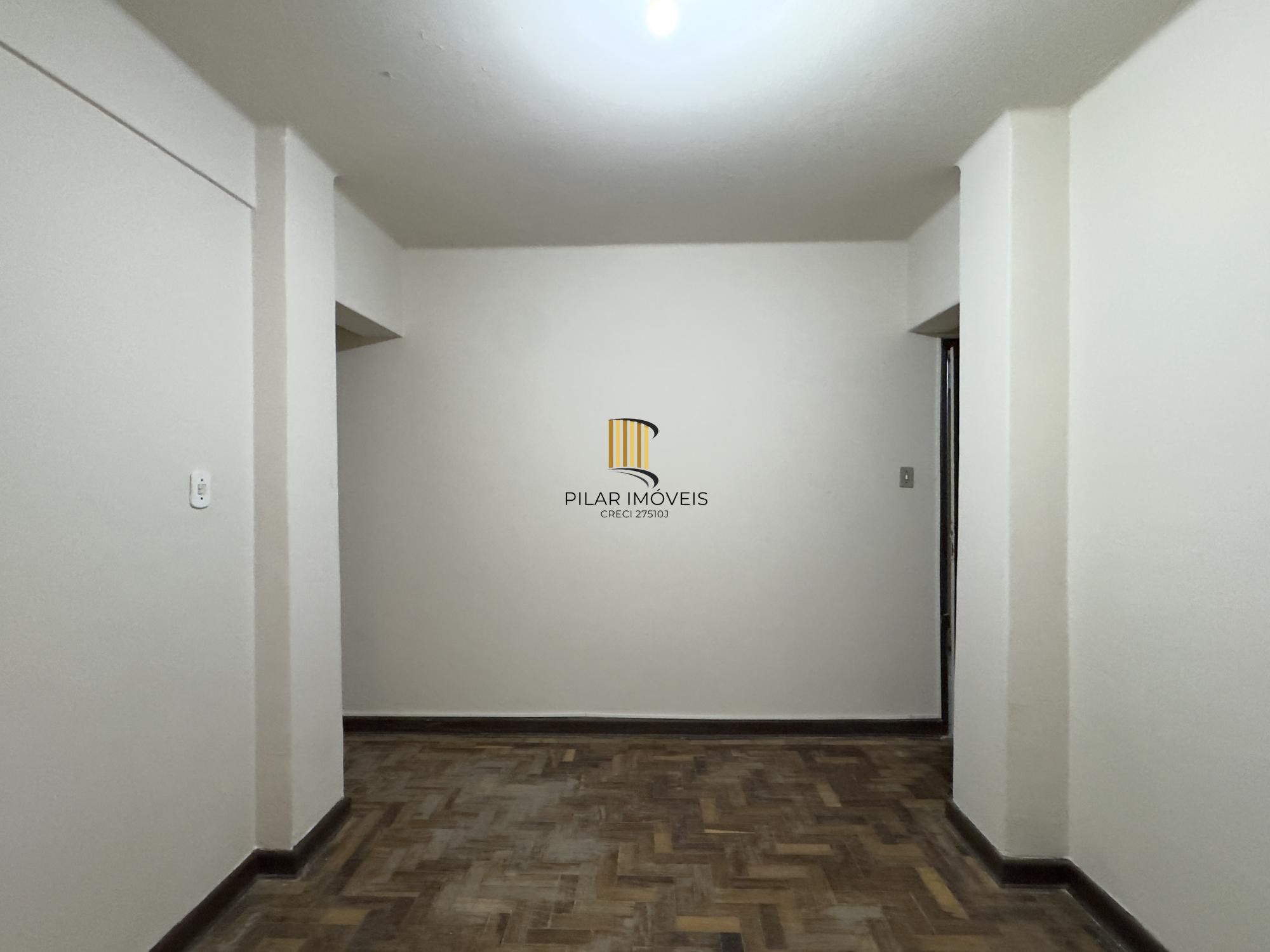 Apartamento de 62m², 2 dormitórios com banheiro auxiliar no Centro Histórico