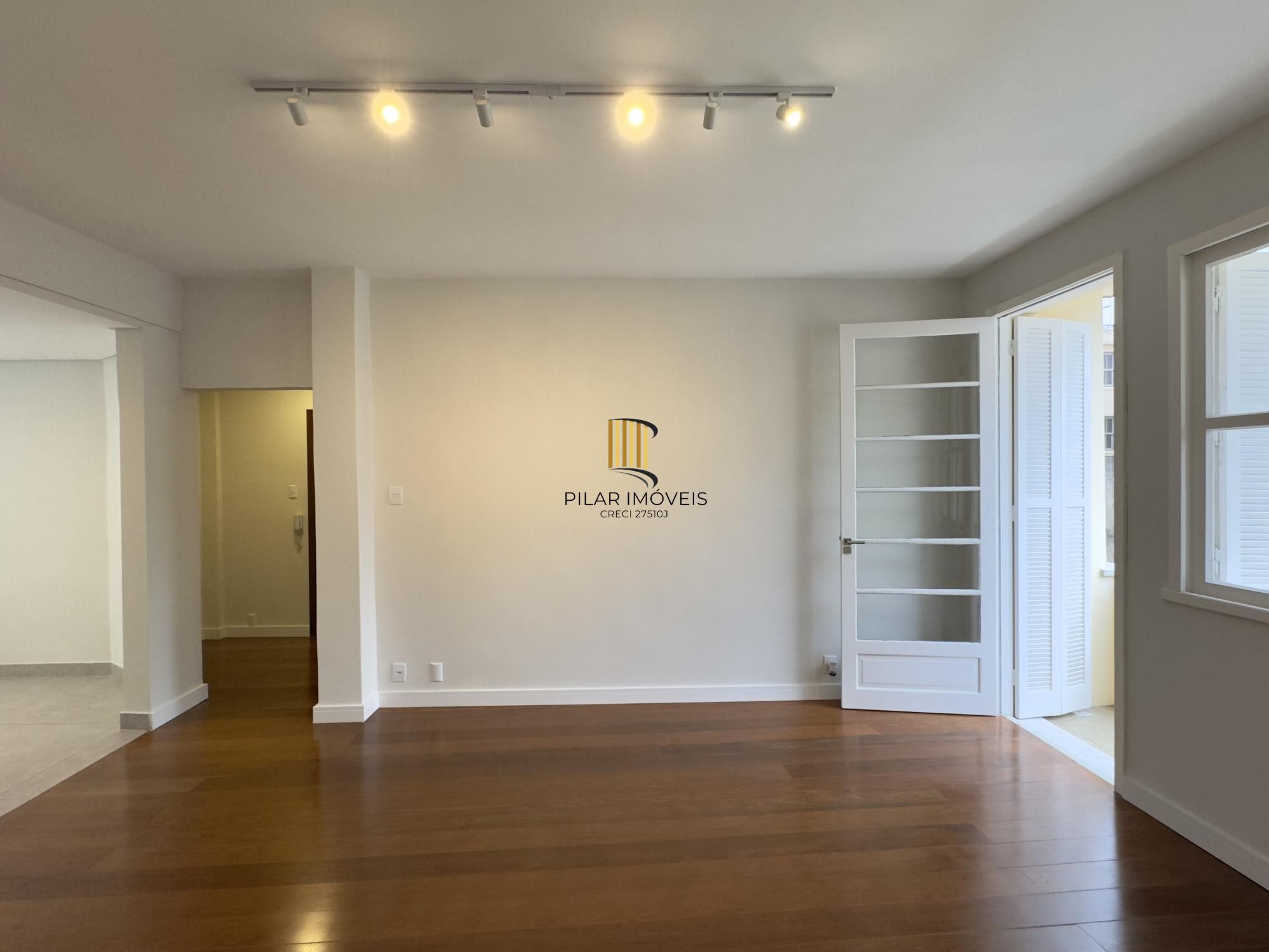 Apartamento reformado de 103m², 3 dormitórios, sendo 1 suíte no Centro Histórico