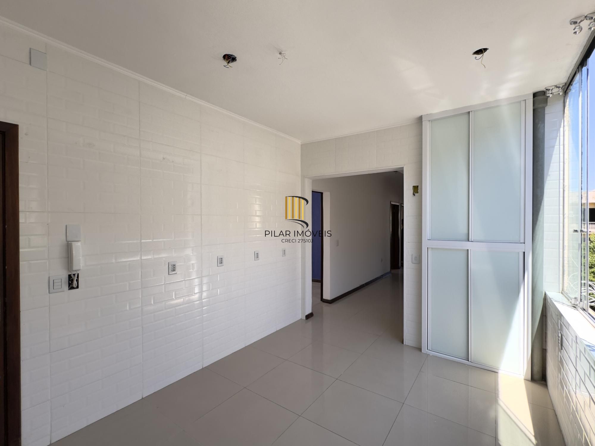 Apartamento 3 dormitórios, totalmente reformado, no coração do bairro Santana