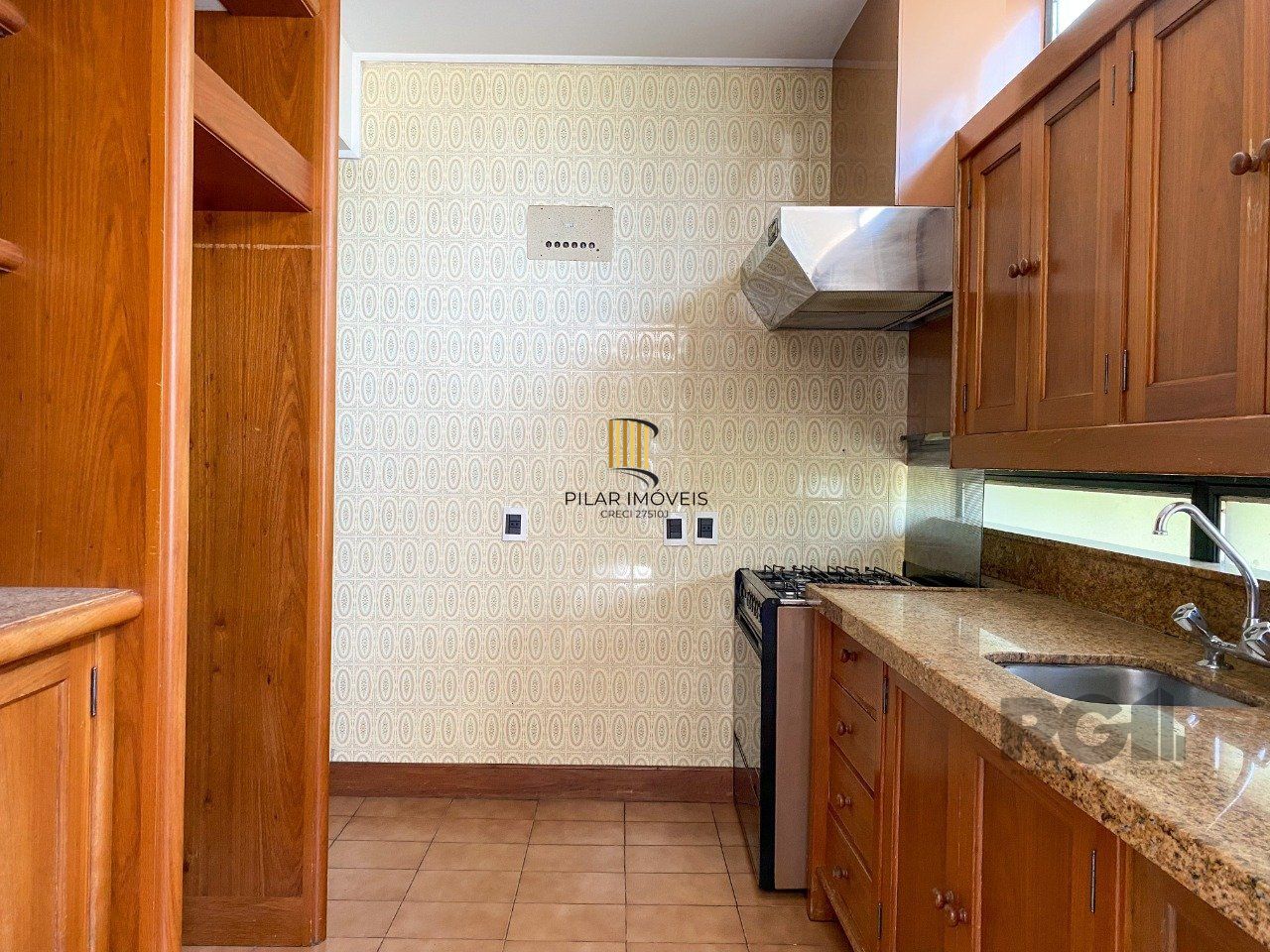 Apartamento com muito conforto e ótima iluminação no Moinhos de Vento