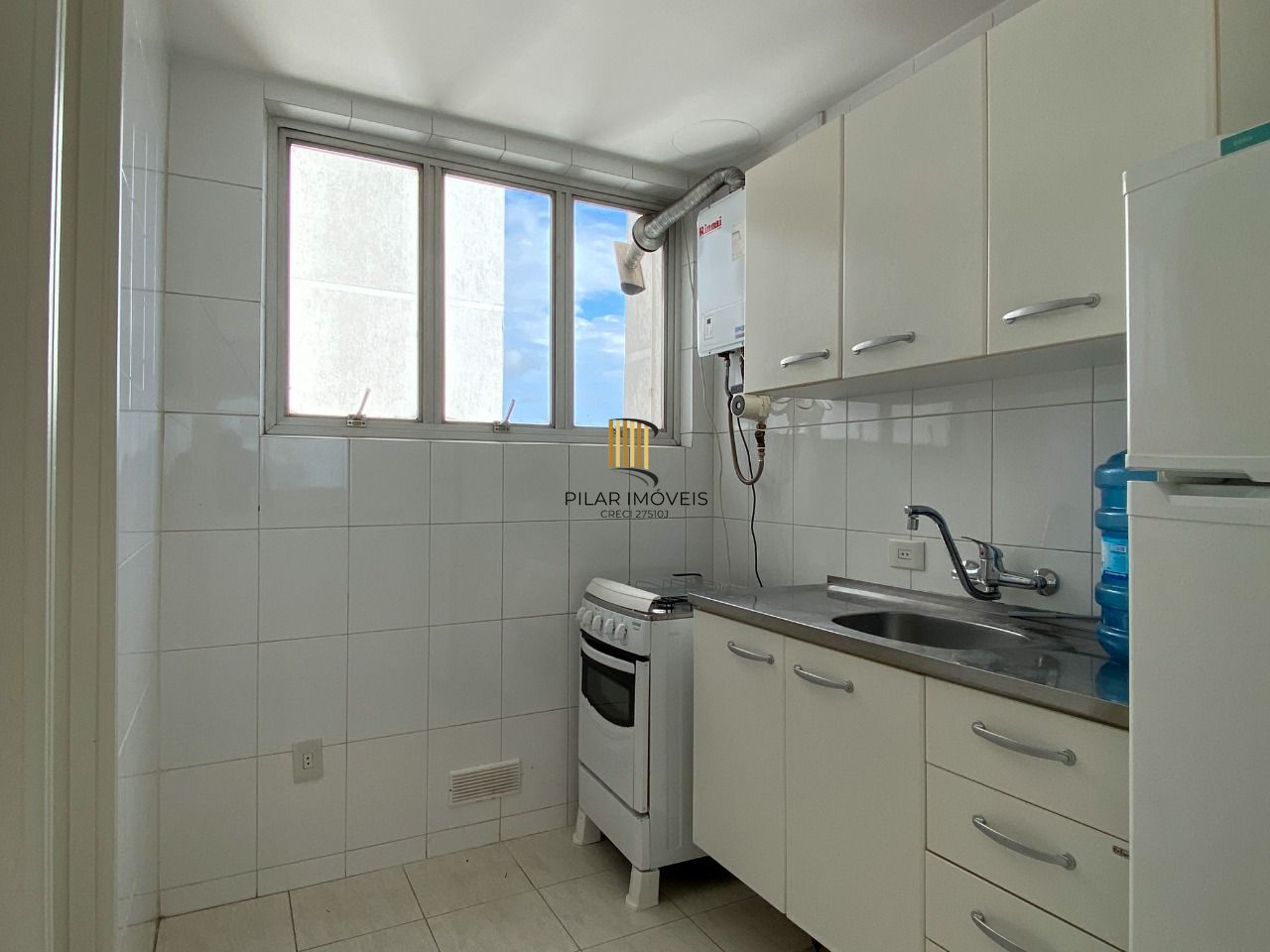APARTAMENTO DE FRENTE, 1 DORMITÓRIO COM VAGA DE GARAGEM NA DUQUE