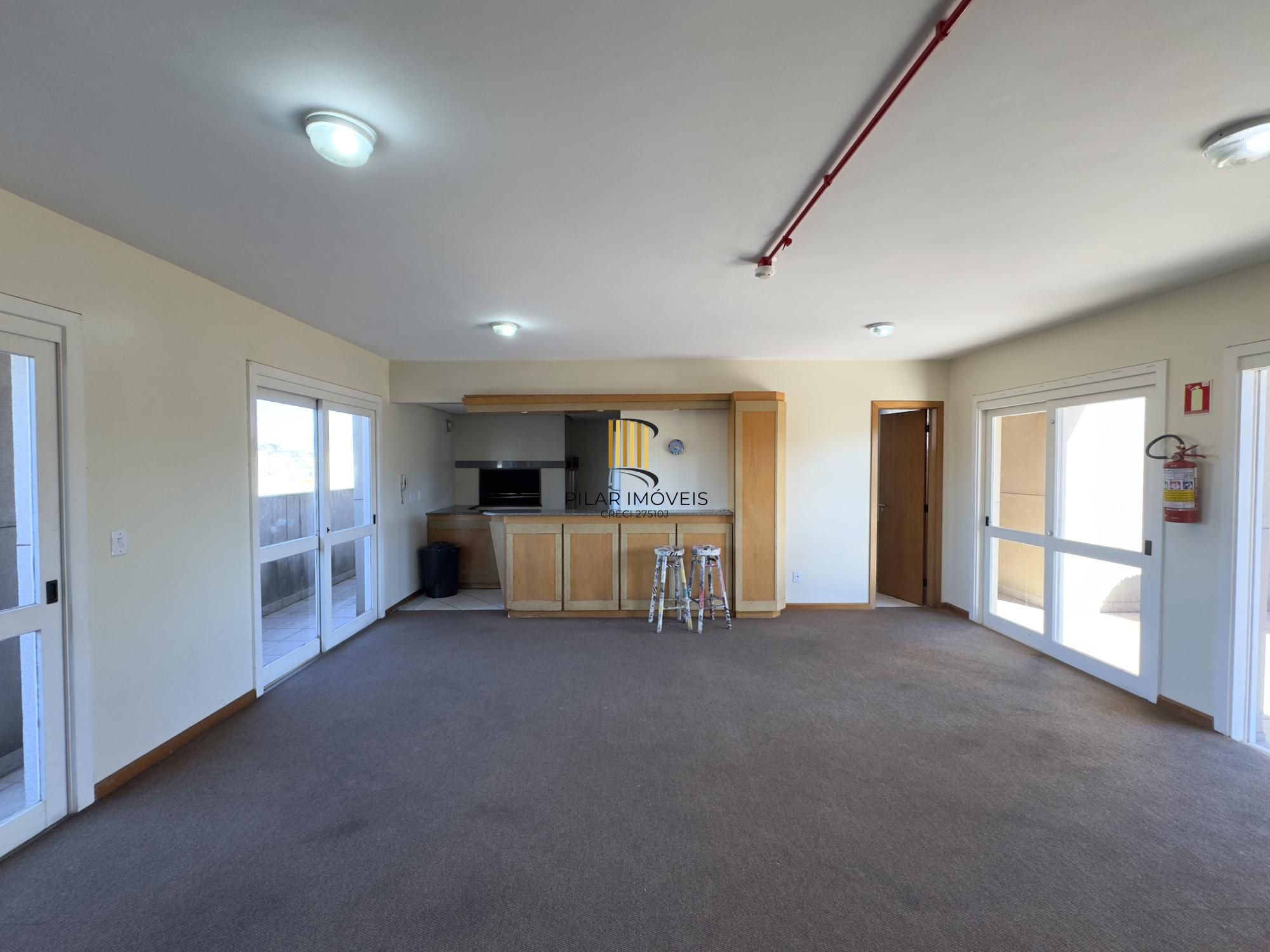 Apartamento 2 dormitórios, com lavabo e vaga de garagem na Cidade Baixa