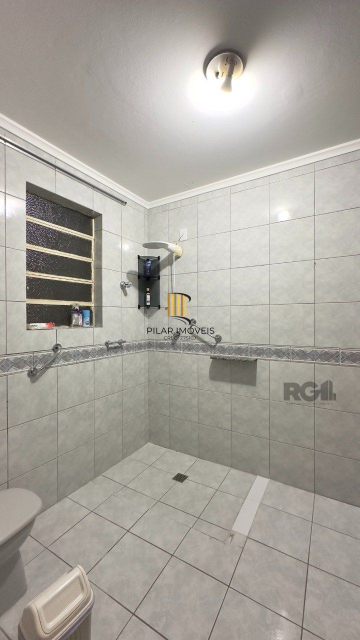 APARTAMENTO 3 DORMITÓRIOS, DE FRENTE E REFORMADO, NO CENTRO HISTÓRICO