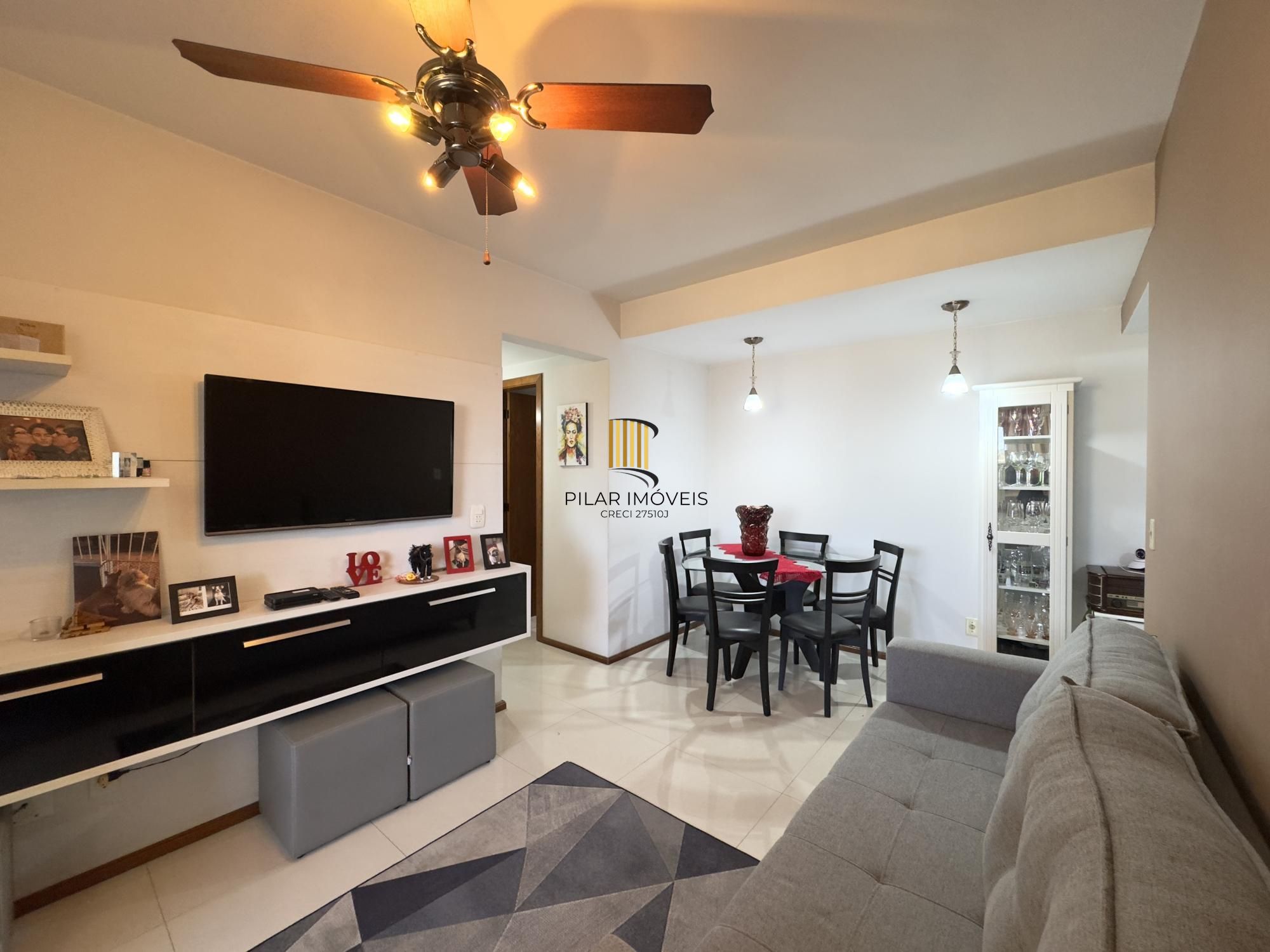 Apartamento 2 dormitórios, com lavabo e vaga de garagem na Cidade Baixa