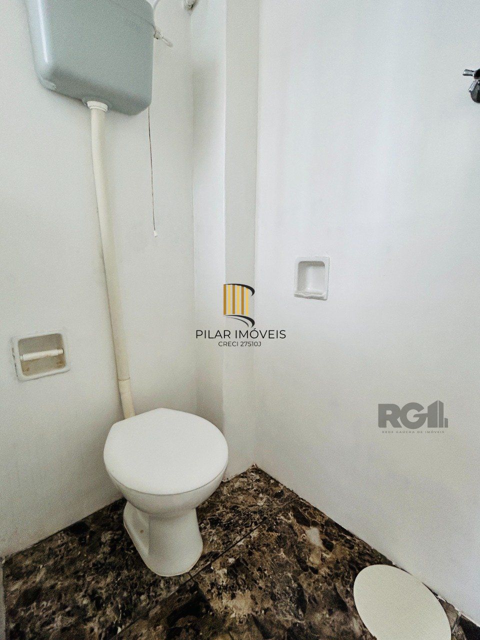 APARTAMENTO GARDEN 3 DORMITÓRIOS COM VAGA DE GARAGEM NO MENINO DEUS