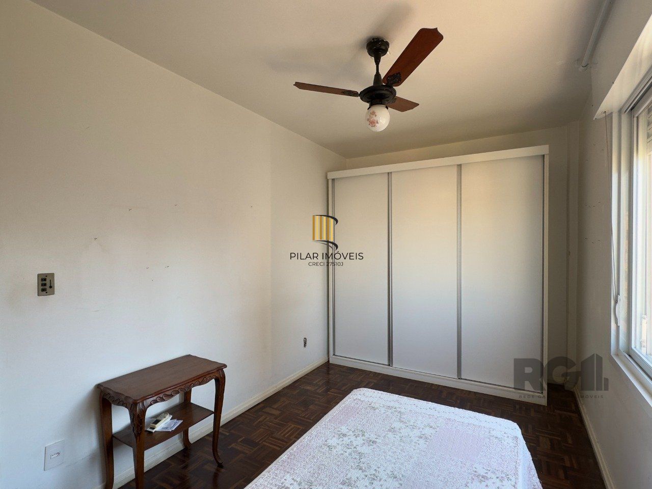 APARTAMENTO 2 DORMITÓRIOS, ENSOLARADO E LOCALIZADO NA PARTE ALTA DO CENTRO HISTÓRICO