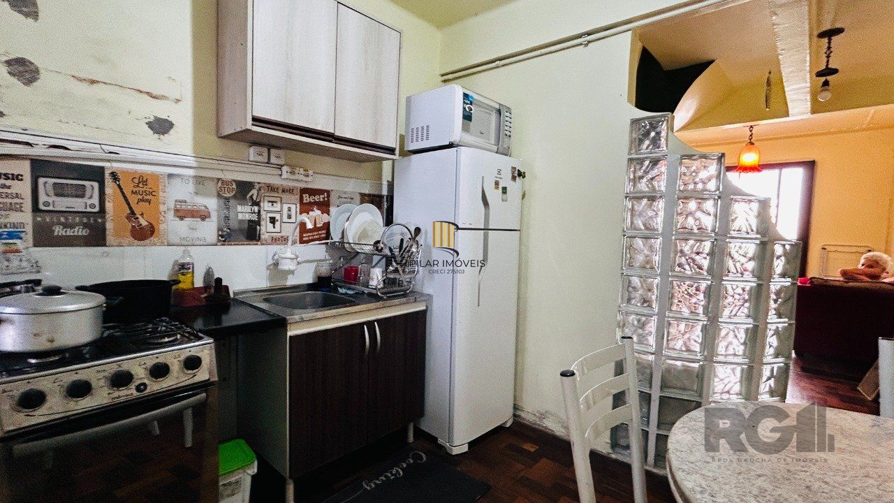Sobrado 2 dormitórios no bairro Centro Histórico