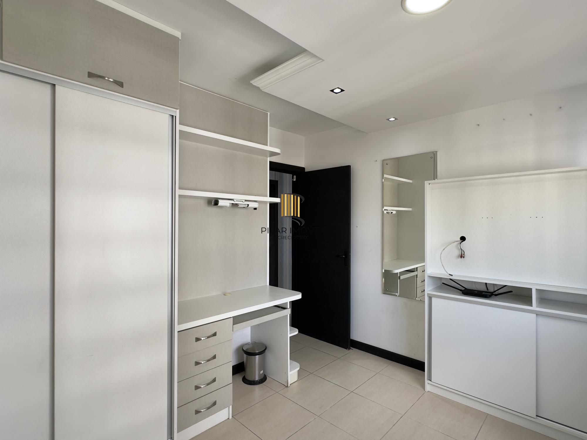 APARTAMENTO DE 2 DORMITÓRIOS, SENDO 1 SUÍTE E 2 VAGAS DE GARAGEM