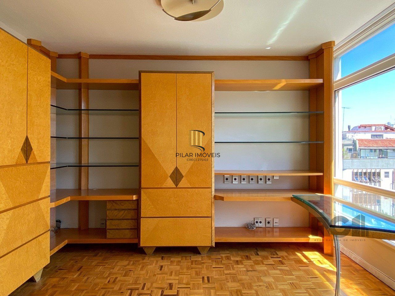 Apartamento com muito conforto e ótima iluminação no Moinhos de Vento