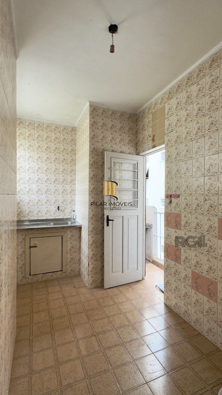 APARTAMENTO 2 DORMITÓRIOS AMPLO NO CENTRO HISTÓRICO