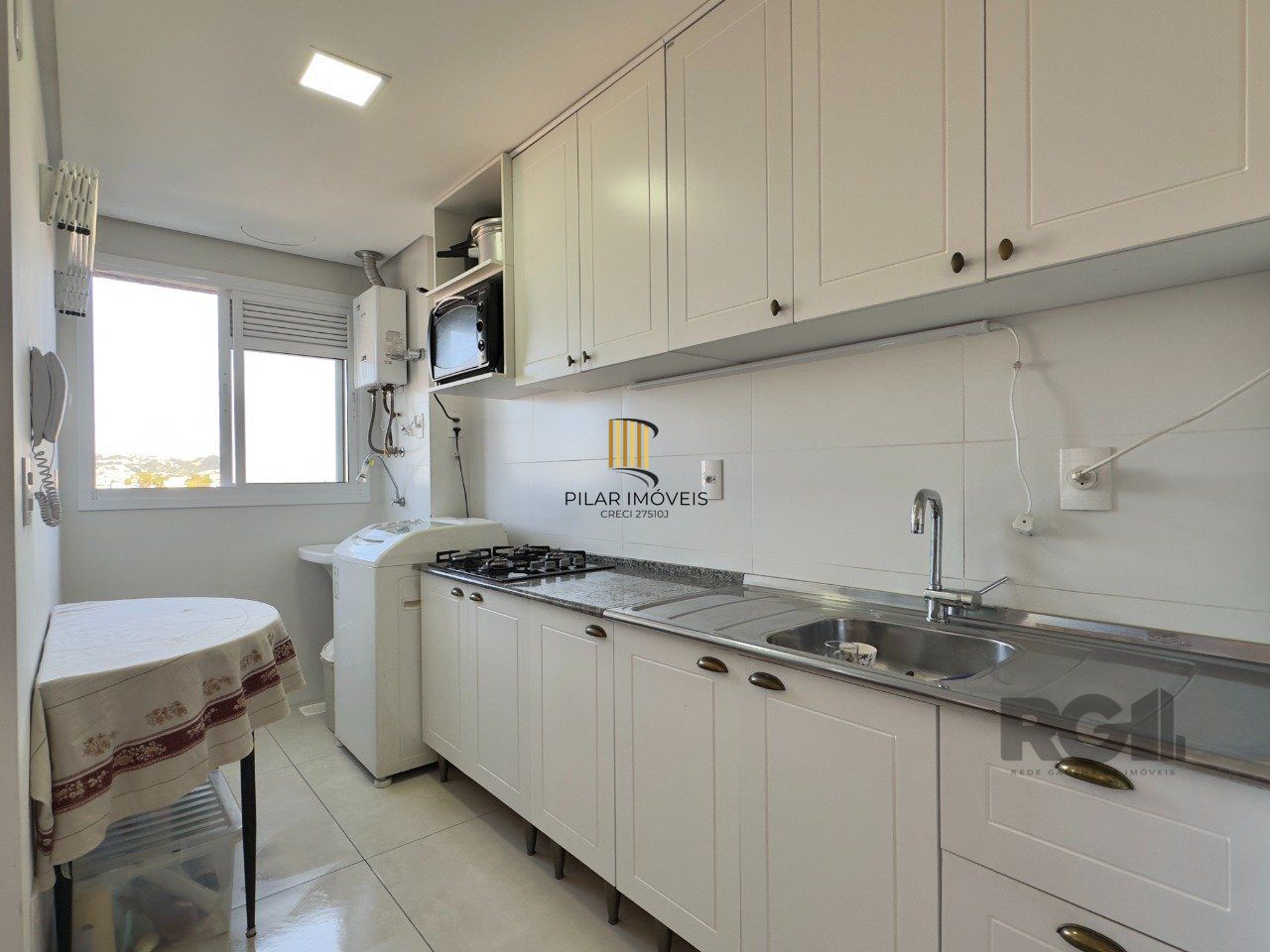 APARTAMENTO 2 DORMITÓRIOS COM SUÍTE E VAGA DE GARAGEM PRÓXIMO À PUCRS