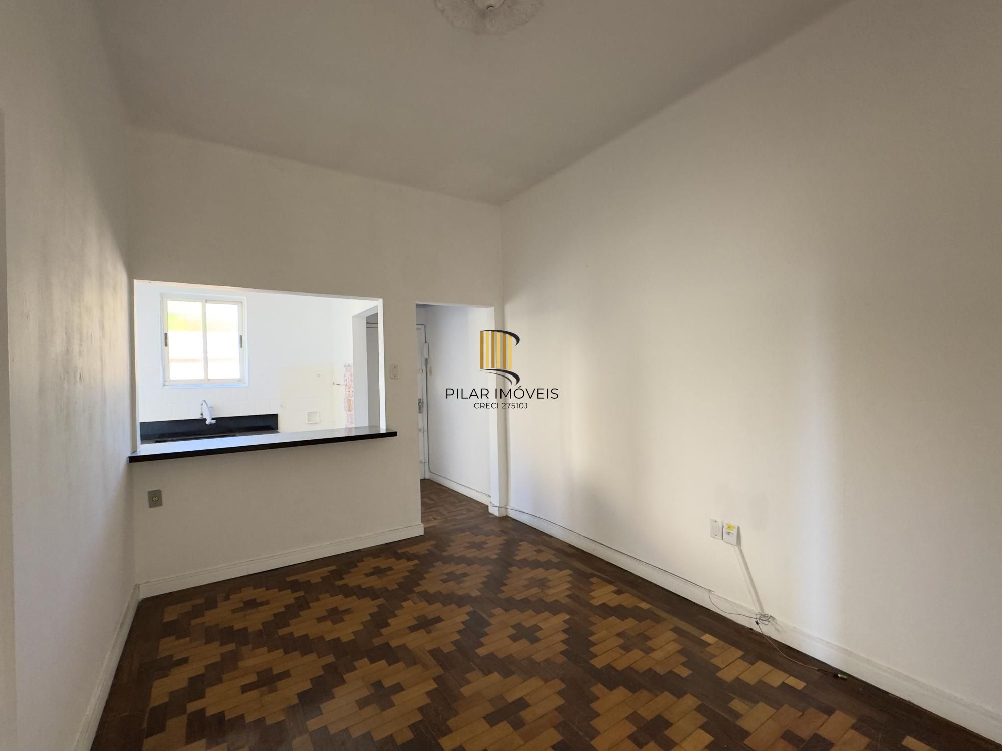 Apartamento 2 dormitórios super silencioso no Centro Histórico