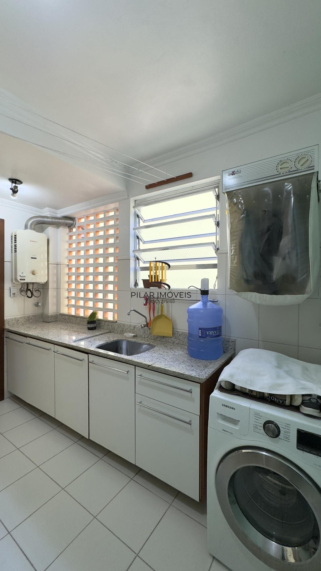 APARTAMENTO 2 DORMITÓRIOS SUPER CHARMOSO NO BAIRRO CENTRO HISTÓRICO