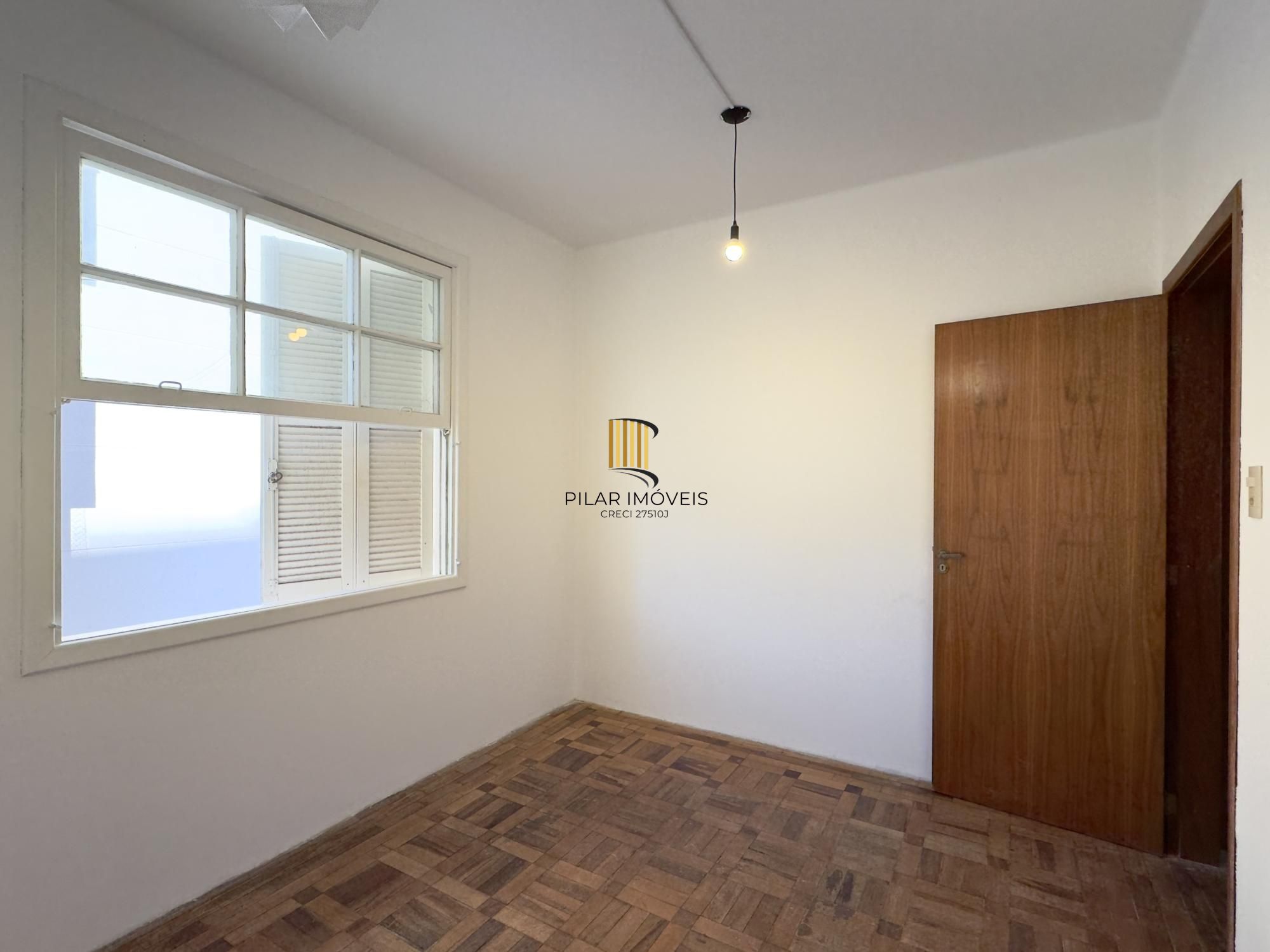 Apartamento reformado de 68m², 2 dormitórios no bairro Praia de Belas