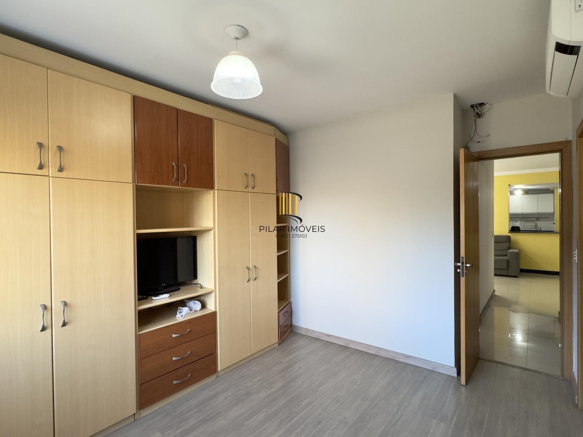 APARTAMENTO 2 DORMITÓRIOS, SENDO 1 SUÍTE COM VAGA DE GARAGEM NO BAIRRO SANTANA