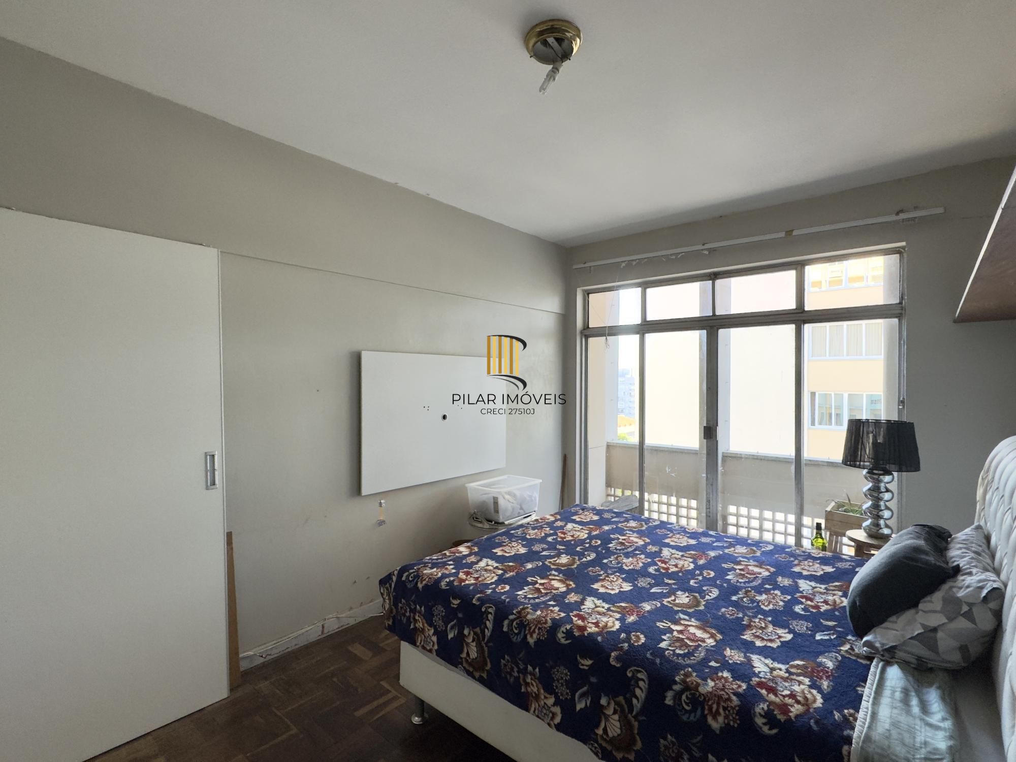 APARTAMENTO 3 DORMITÓRIOS COM LINDA VISTA DA CATEDRAL NO CENTRO HISTÓRICO