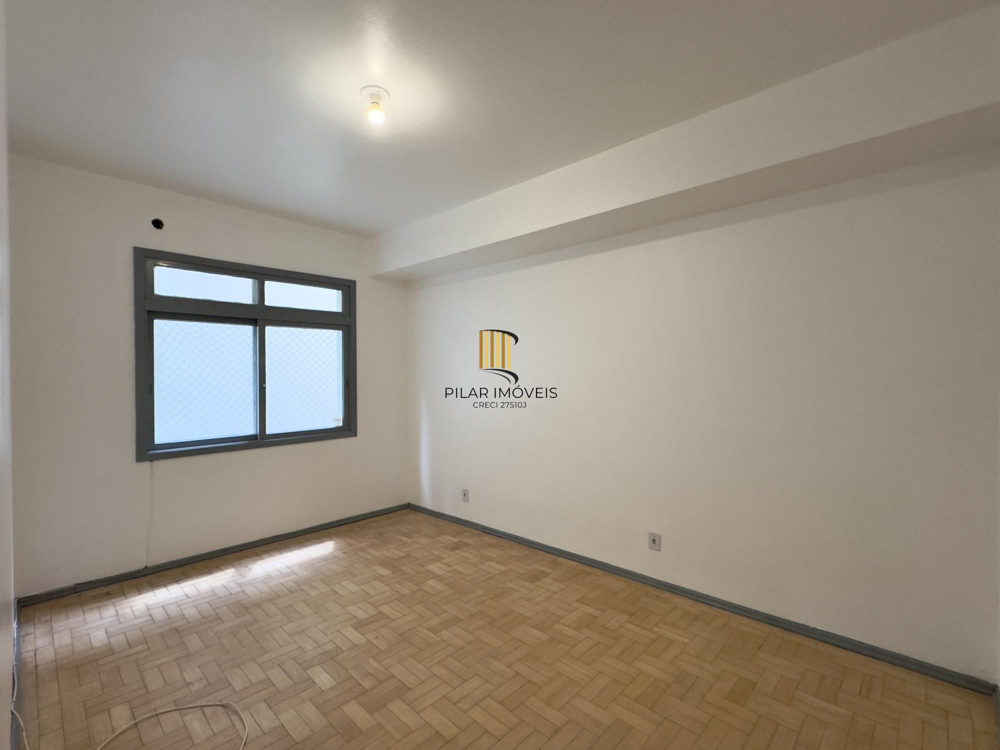 Apartamento 1 dormitório reformado no coração do Centro Histórico