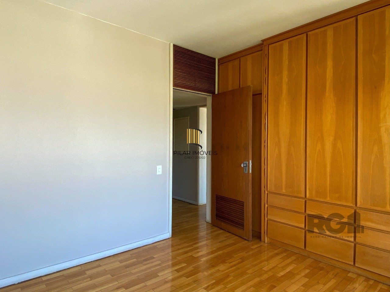 Apartamento com muito conforto e ótima iluminação no Moinhos de Vento