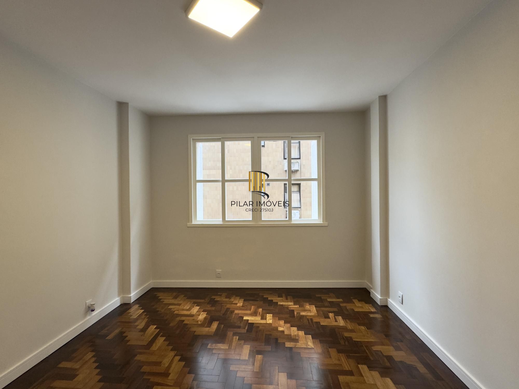 Apartamento reformado de 103m², 3 dormitórios, sendo 1 suíte no Centro Histórico