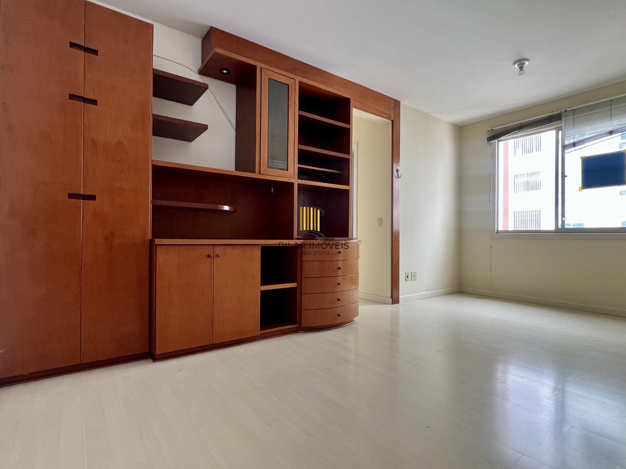 APARTAMENTO 2 DORMITÓRIOS COM VAGA DE GARAGEM