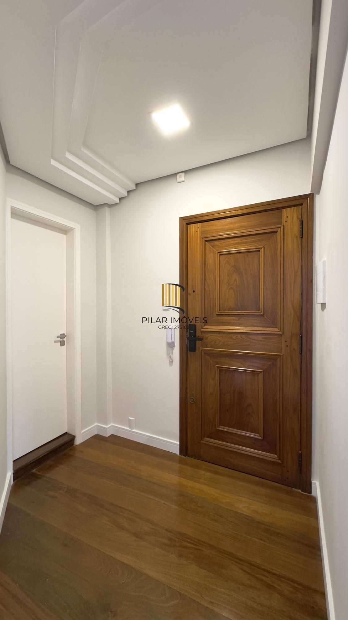 Apartamento reformado de 103m², 3 dormitórios, sendo 1 suíte no Centro Histórico